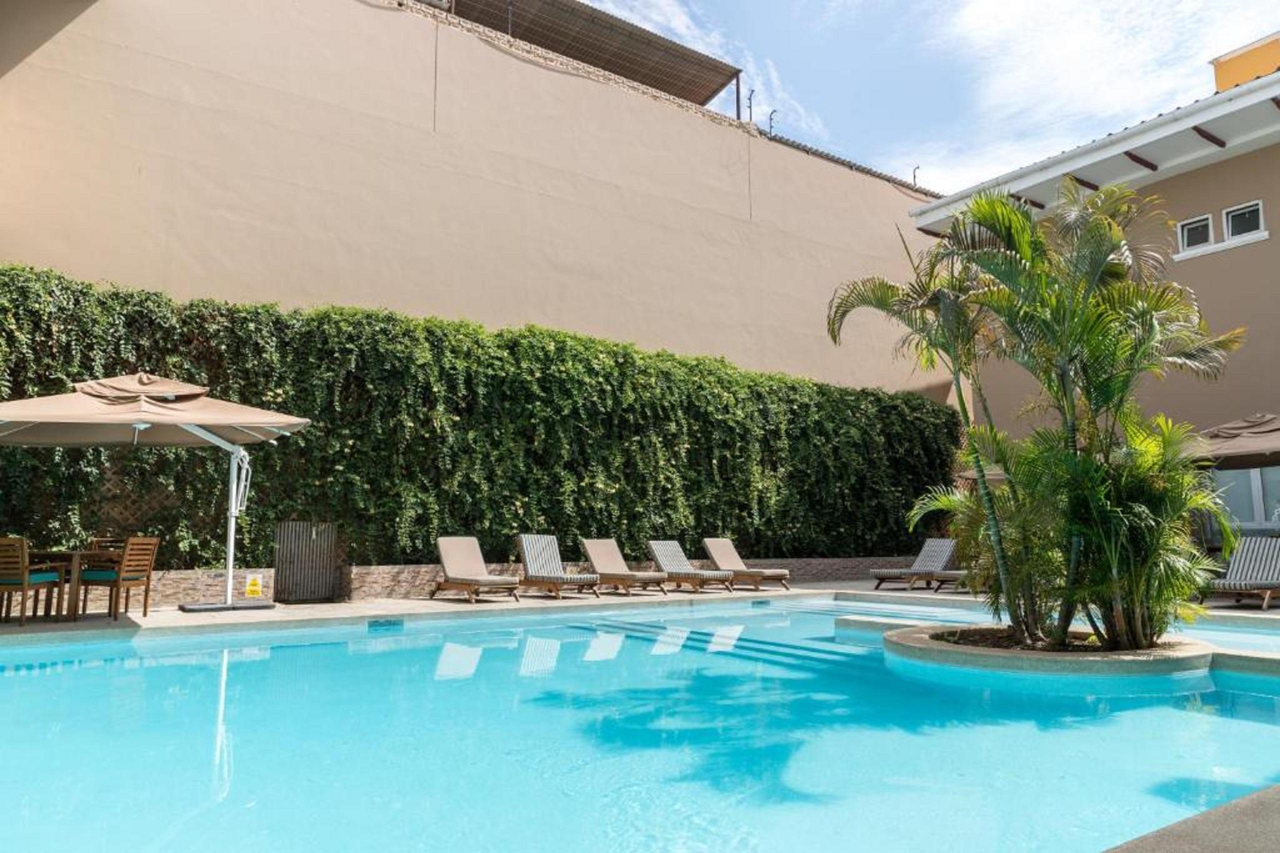 Lp Los Portales Hotel Piura Luaran gambar