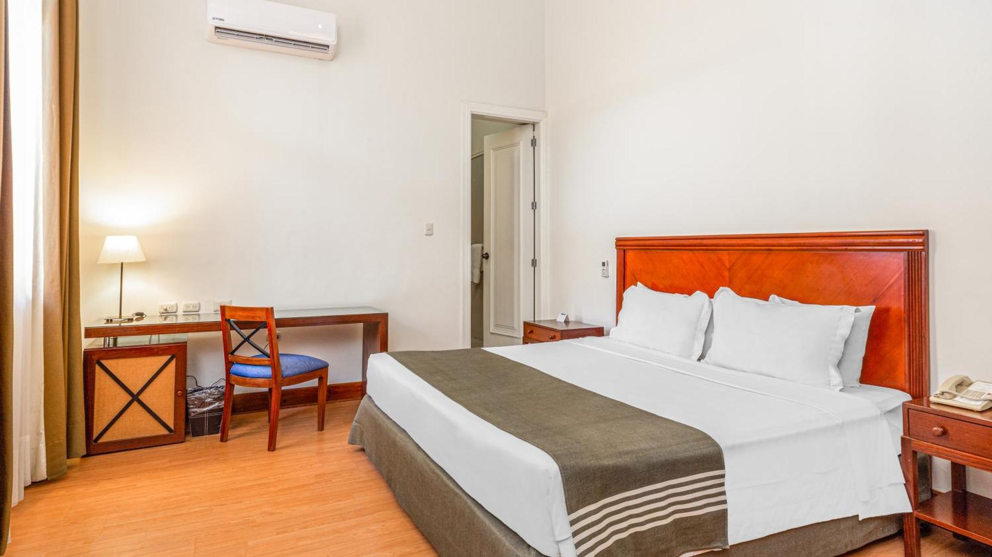 Lp Los Portales Hotel Piura Luaran gambar