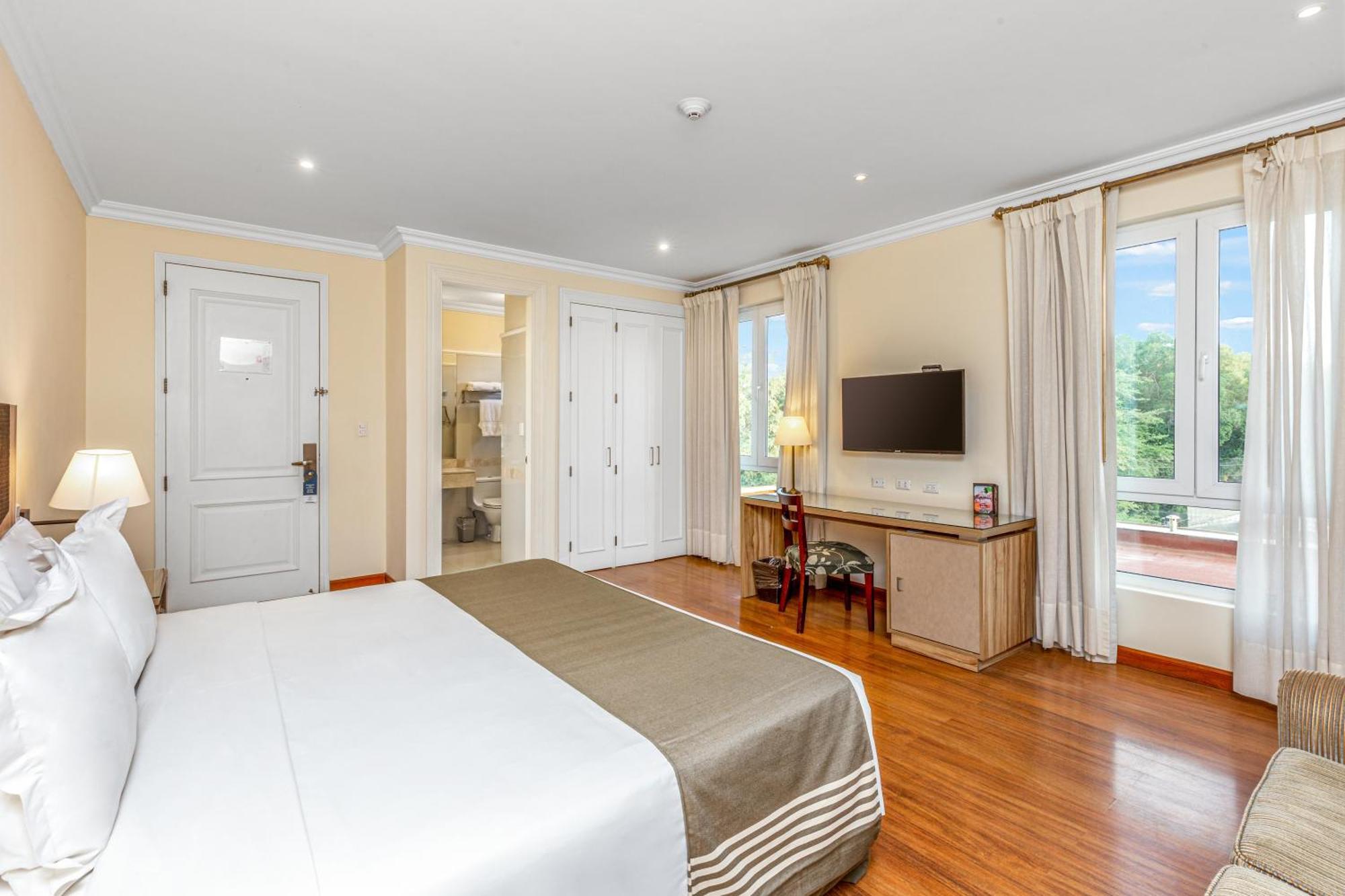 Lp Los Portales Hotel Piura Luaran gambar