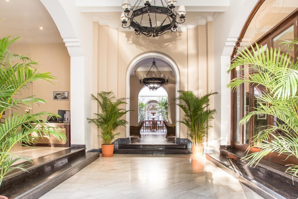 Lp Los Portales Hotel Piura Luaran gambar